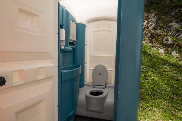 Portable Toilet Options We Offer in Murphy, NC